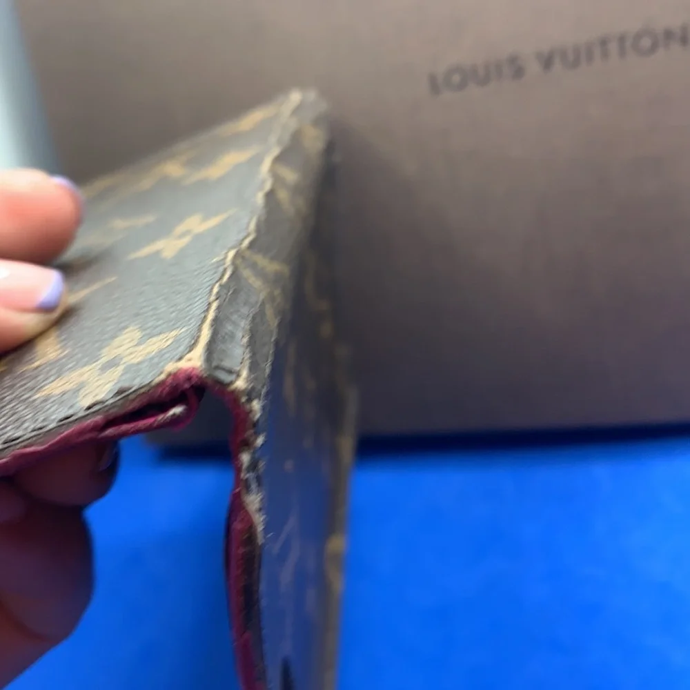 💜 Louis Vuitton monogram‎ iPhone case pink interior 3/5